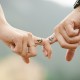 hands-437968_1920